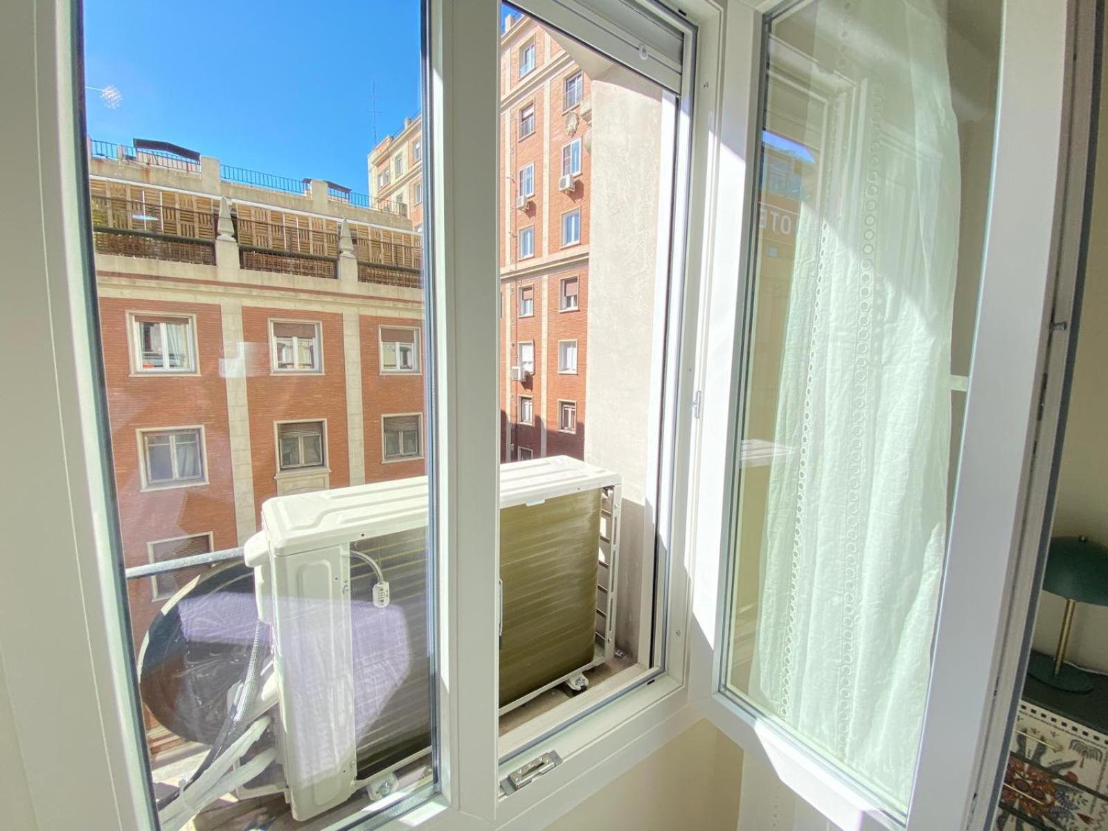 Estudios Gran Via Madrid Exterior photo